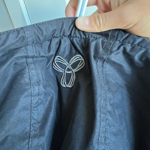 Aritzia TNA Heritage Jacket - Picture 4 of 4